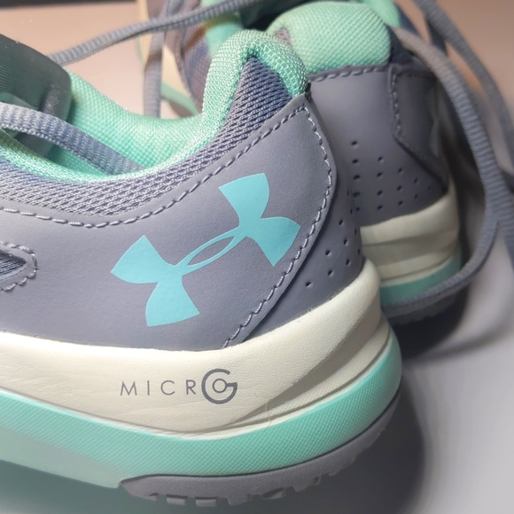 Womens Under Armour UA Strive Sneakers - Picture 6 of 7